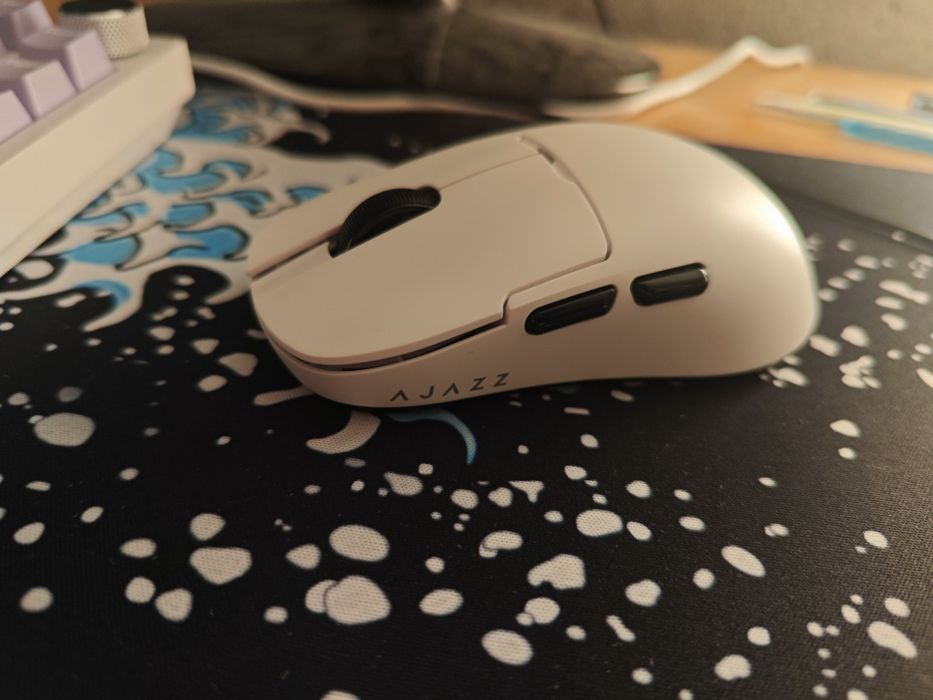 Продам клавиатуру и мышку