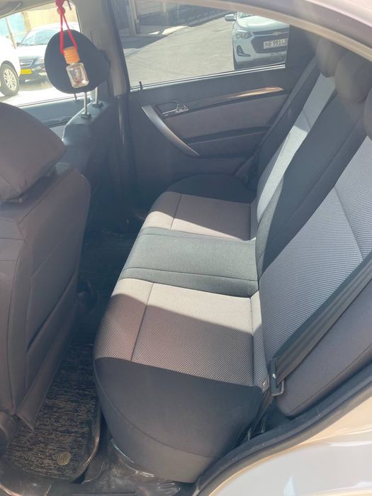 Nexia 3 avtomat srochno!