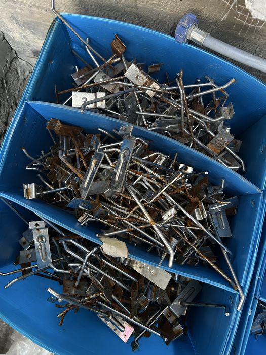 Продам Крючок на балку