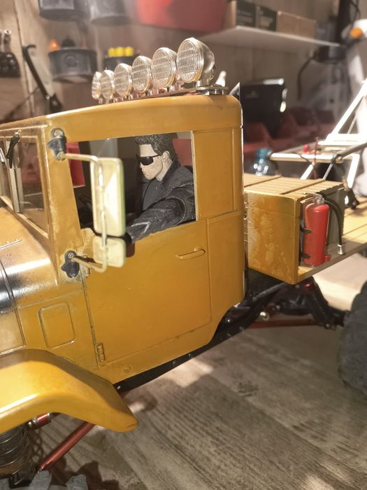 Rc crawler катерач
