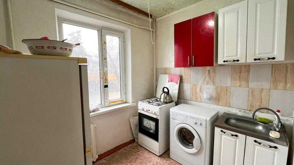 Продам 2 ух комнатную квартиру во втором мкр Алибек Империя