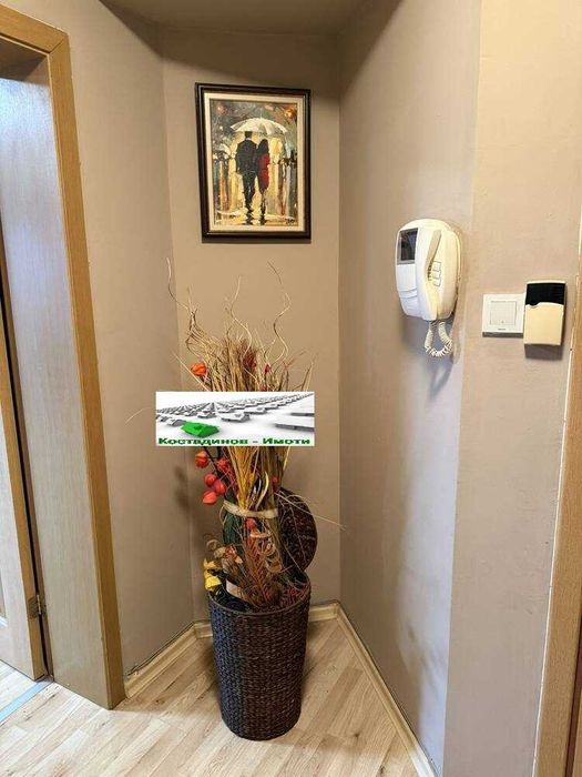 Дава се под наем Офис в Пловдив, Център - 93 кв.м за 667.08 € - Снимка #10