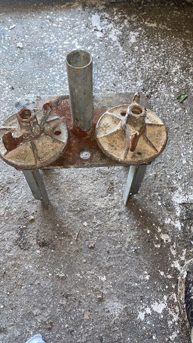 Piulițe și furci două originale