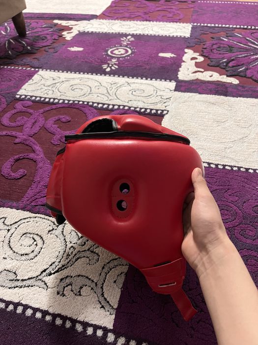 Продам шлем для кик боксинга