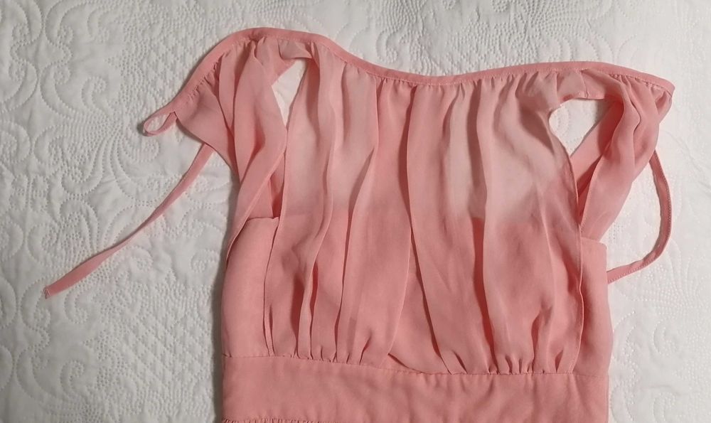 Елегантна лятна рокля