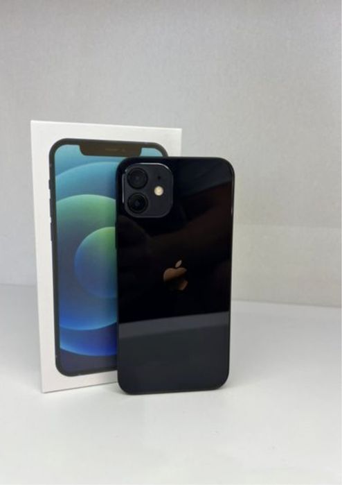 Apple IPhone 12.