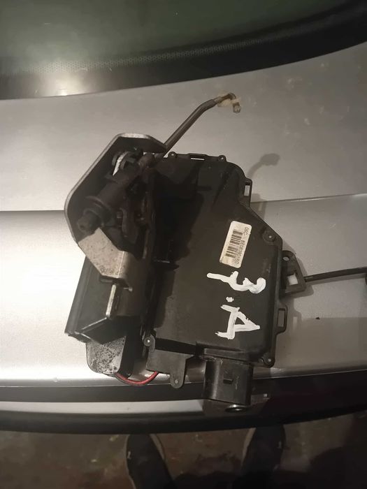 Стъклоповдигачи, Брави, и Хидравлична Помпа! Ауди А4 Б6