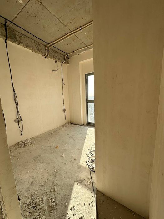 Mirabad Avenue Продается 2 комнатная квартира коробка ул.Кунаева