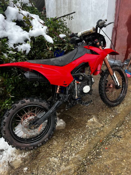 Cross 125 cc proaspat vopsit
