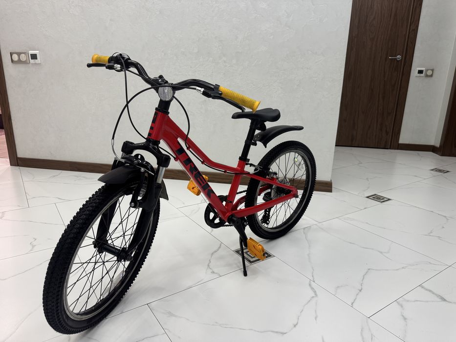 Продам детский велосипед TREK