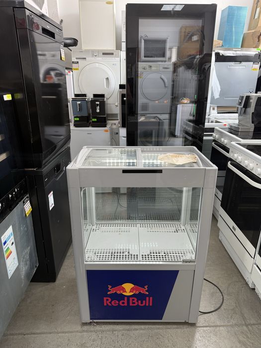 Хладилна витрина Red Bull