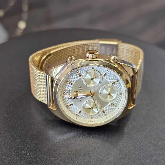 Amanet F28: Ceas Tommy Hilfiger (P)