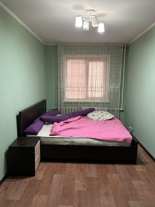 Продаётся трёхкомнатная квартира.  ЦОТ.