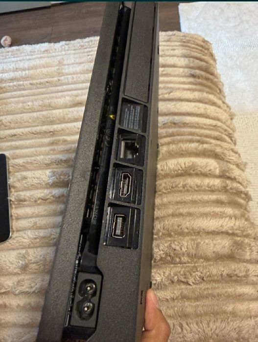 PS4 Slim+6 jocuri+maneta