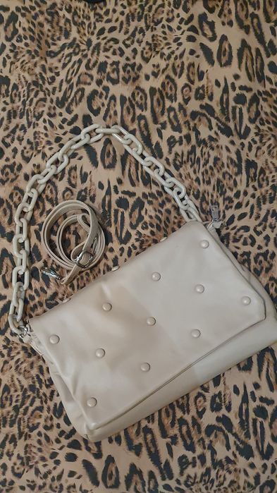 "Trendдаги беж сумка"