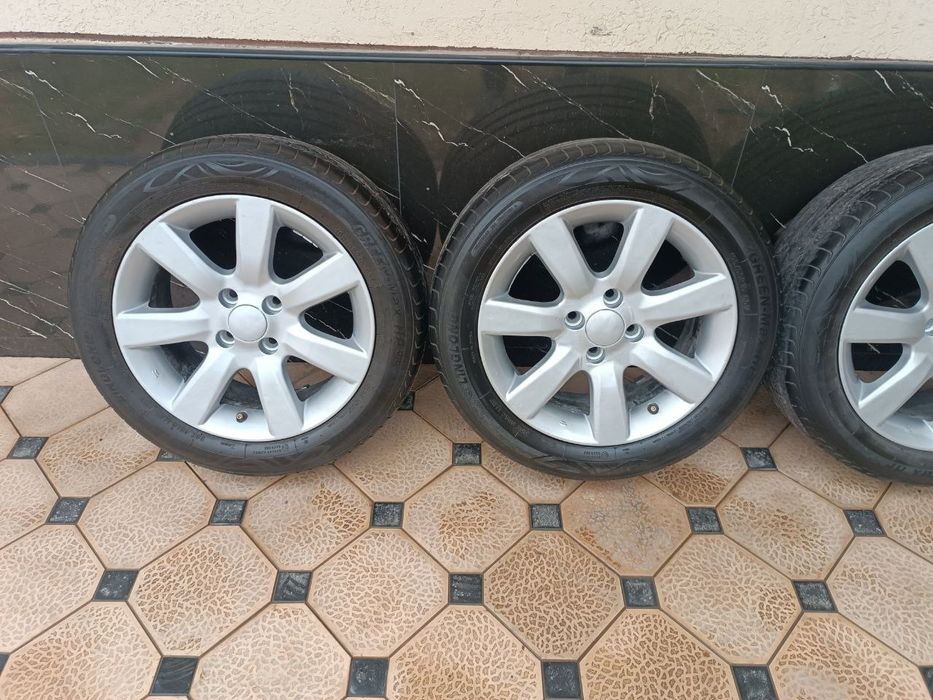 Spark Diska Balon Sotiladi 195 55 R15 Holati yaxshi Ayibi Yoq