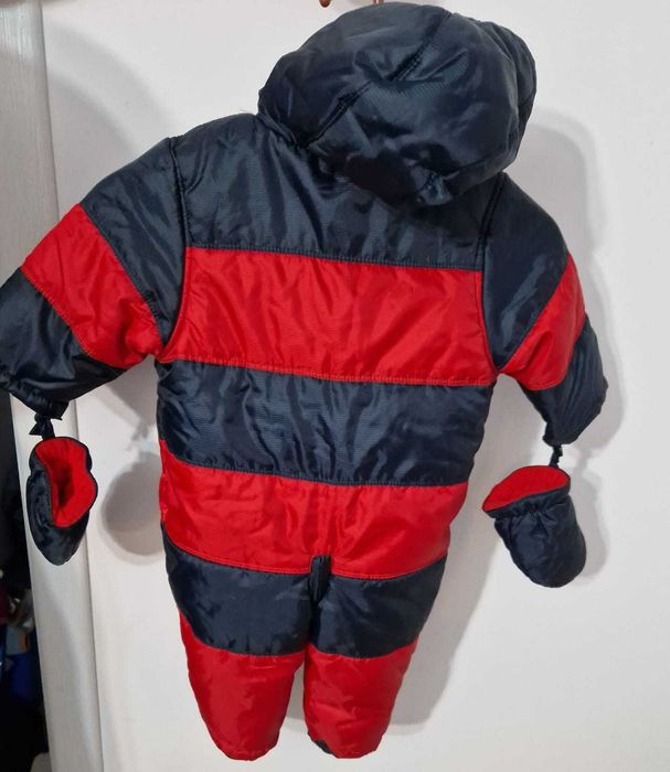 Combinezon iarna bebe 6-9 luni Marks & Spencer masura 74