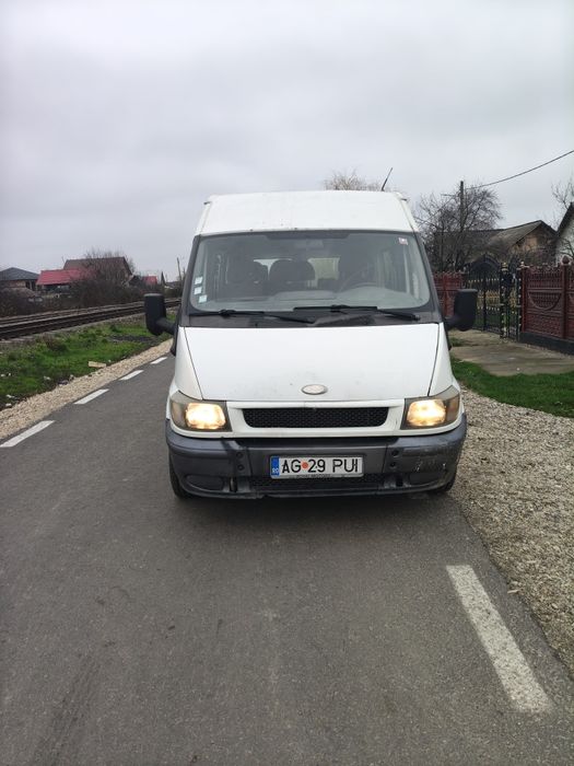 Vînd ford tranzit