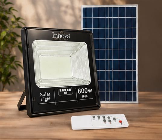 Proiectoare Solare 800W / 400W / 200W / 100W Innova Senzor Lumina, Kit Instalare, Telecomanda