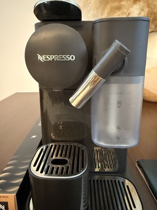 Nespresso Latissima One