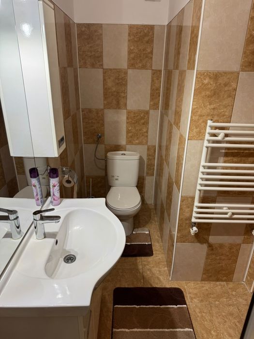 Apartament de închiriat