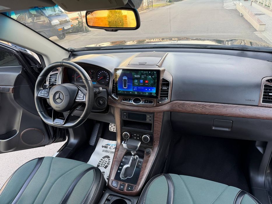 Каптива 2/4 Позиция Состаяние Идеално цвет Чорний Наварот