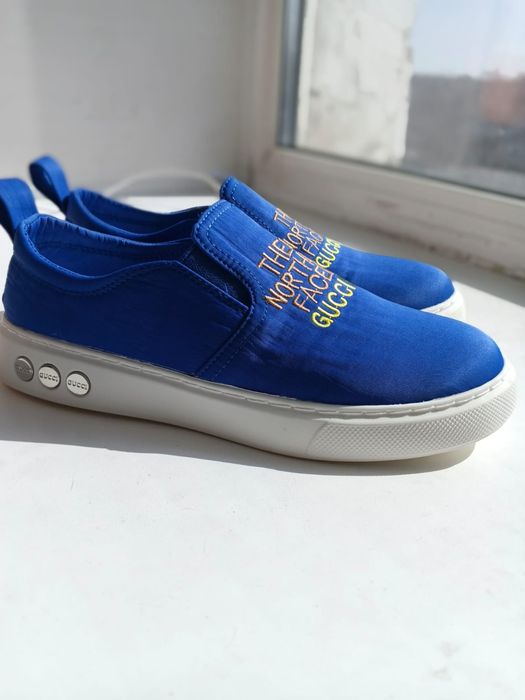 Продам женскую обувь