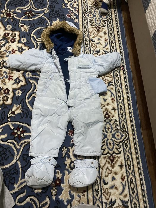 Продам комбинизон для мальчиков