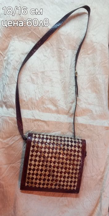 Атрактивни чанти и обувки от естествена крокодилска и змийска кожа