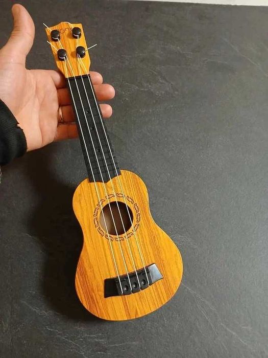 Oculele ukulele mini chitara - Transport Gratuit