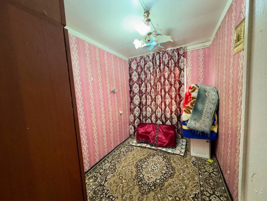 Срочно Продается Спутник 8 ,3/2/2 + огород ,сред ремонт