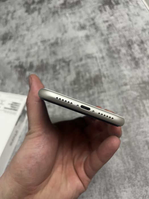 Iphone 11 white 128