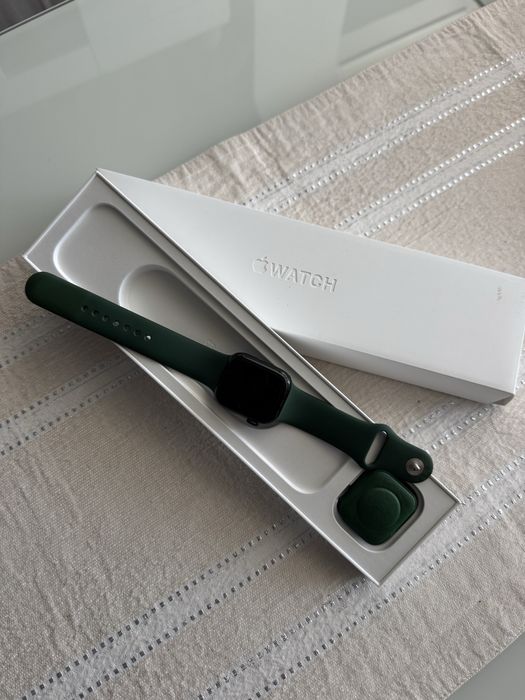Apple Satch Series 7 Green Aluminium