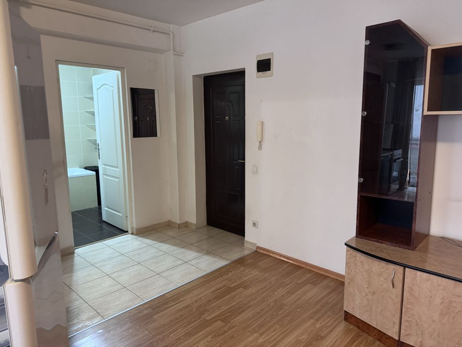 Inchiriez apartament 2 camere