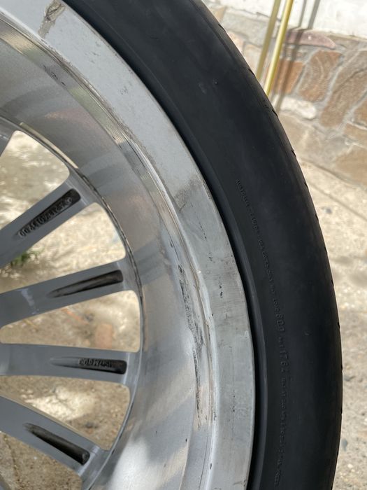 Оригинални AMG джанти Mercedes 20” - с пукнатини