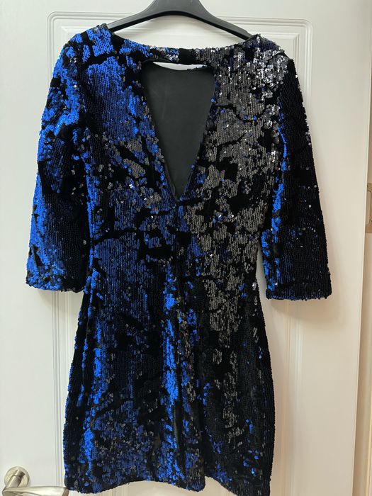 Официална рокля