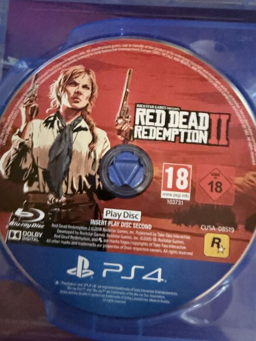Vand Red Deat Redemption  2 si Sniper Elite 5 inpecabile
