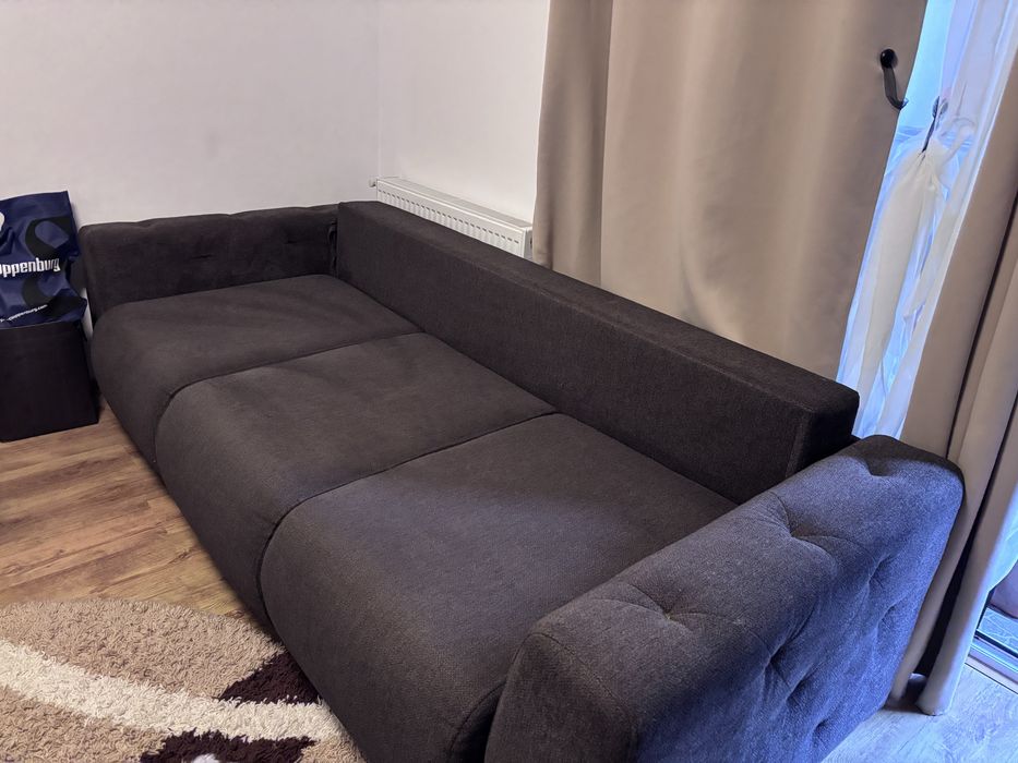 Vand canapea extensibila foarte confortabila!