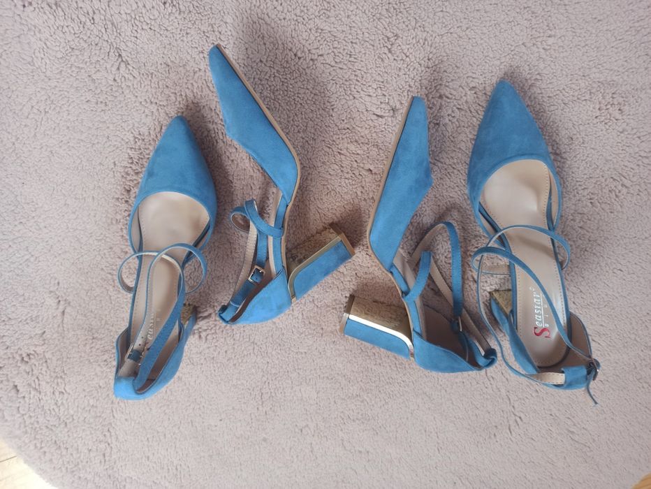 Pantofi noi Nr 38, 40