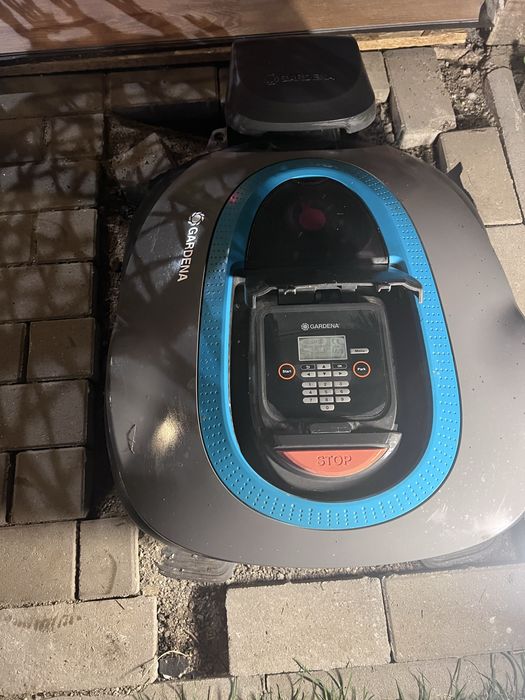 Robot tuns iarba Gardena