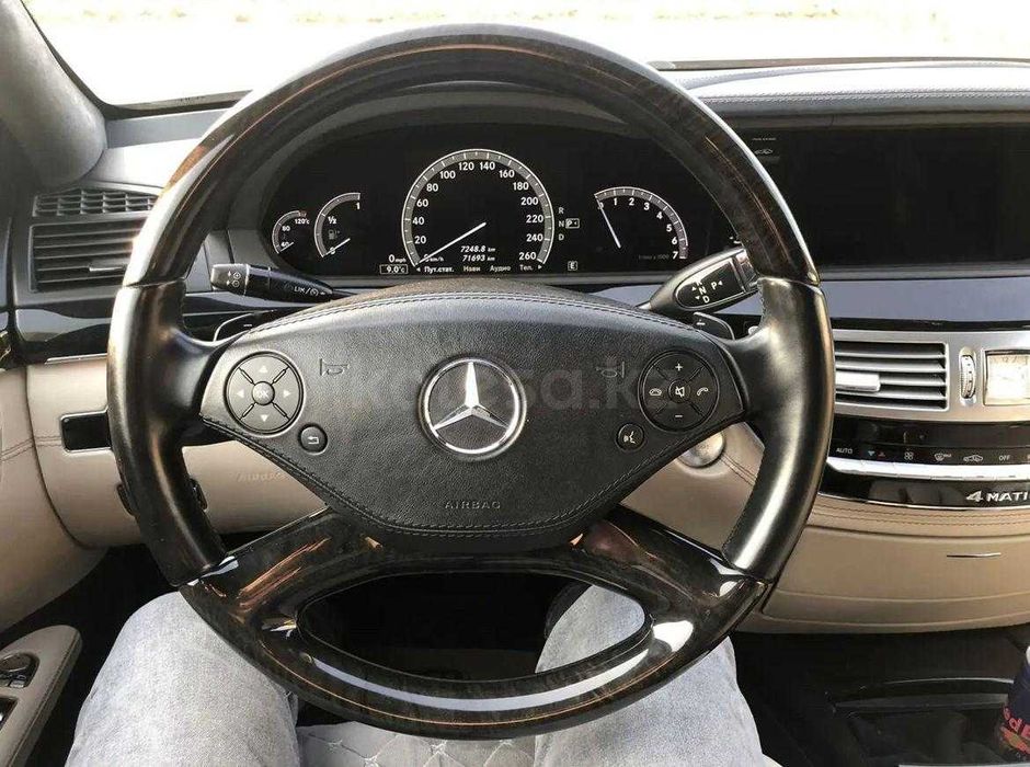 Срочно продается Mercedes-Benz S-  класс 2011 г. в
