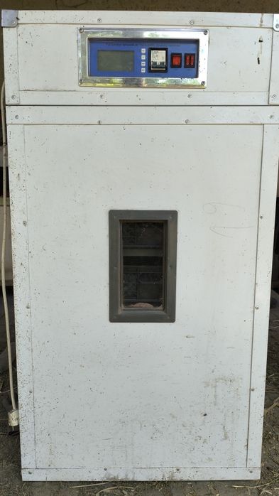 Inkubator sotiladi 385 talik