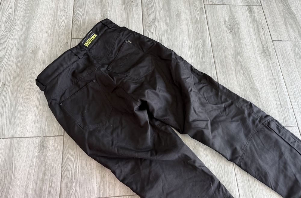 Pantaloni moto negrii marime M