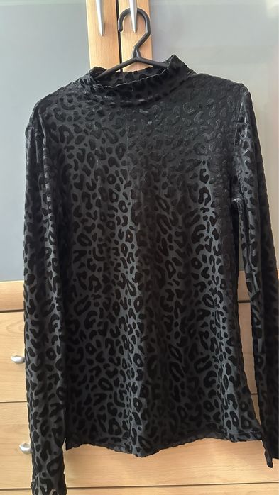 Кофта    черная