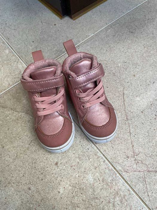 Бебешки топли боти