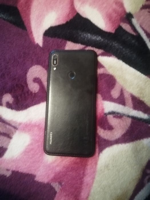 Продам телефон на запчасти