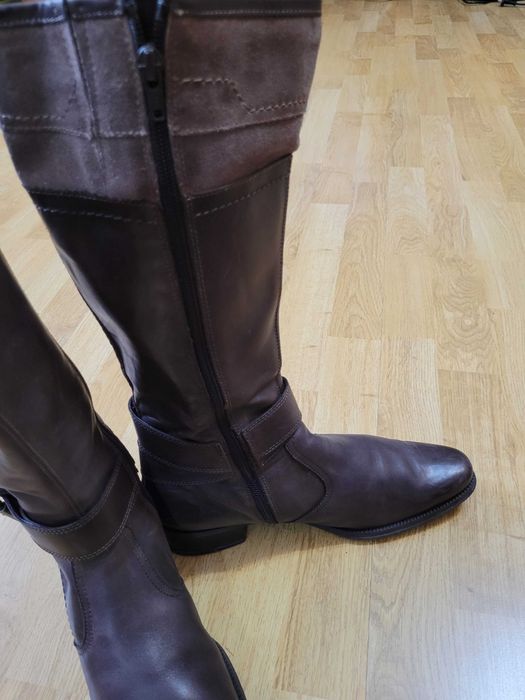 Cizme  inalte , dama. Piele  .