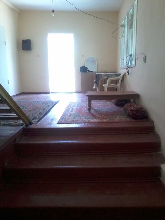 Меняю свою большую дом-дачу в 2 этажа 250 кв.м.10 соток.На квартиру