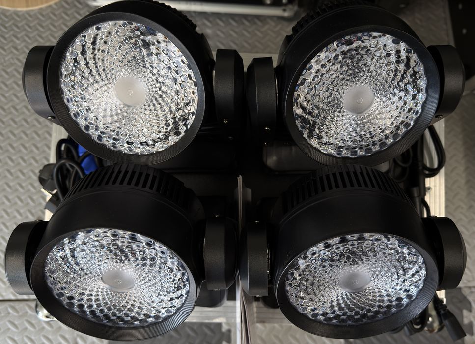 Прдавам Moving head Fieryzeal 150W RGBW   4 бр. Нови!