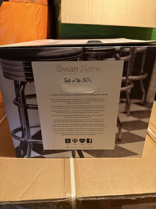 Air Fryer Swan      .